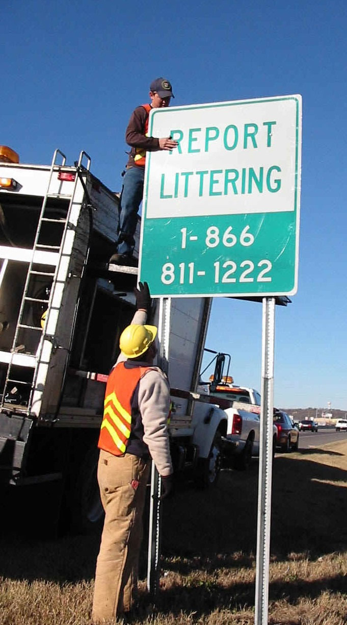 The Litter Hotline is a tool available to help clean up Arkansas roadways